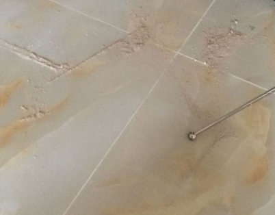 祁阳瓷砖空鼓维修公司分享粘合剂选择不当在瓷砖铺贴过程中可能导致以下问题